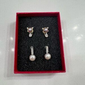 Gold plated pearl earrings